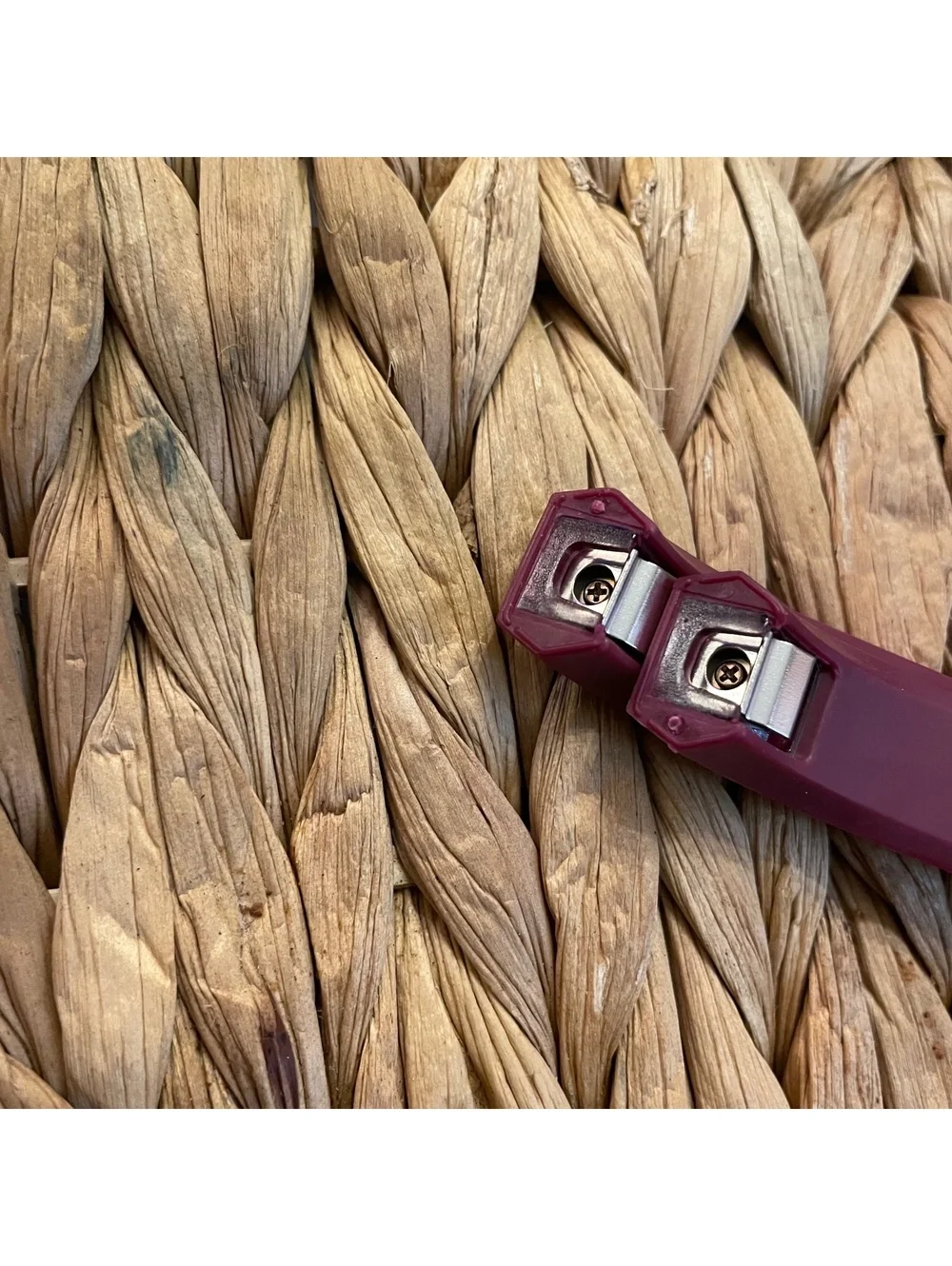 ✅Fitbit Inspire 2 Replacement Wristband Strap - Burgundy